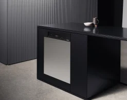 Miele Int. Voorpaneel: Bxh, 24 X 24 Inch